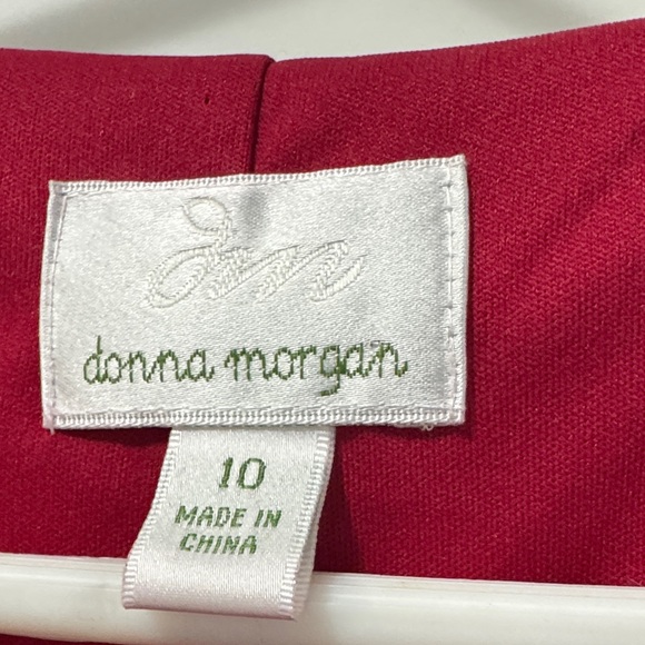 Donna Morgan Burgundy Textured Tie-Waist Midi Dress - Picture 2 of 6